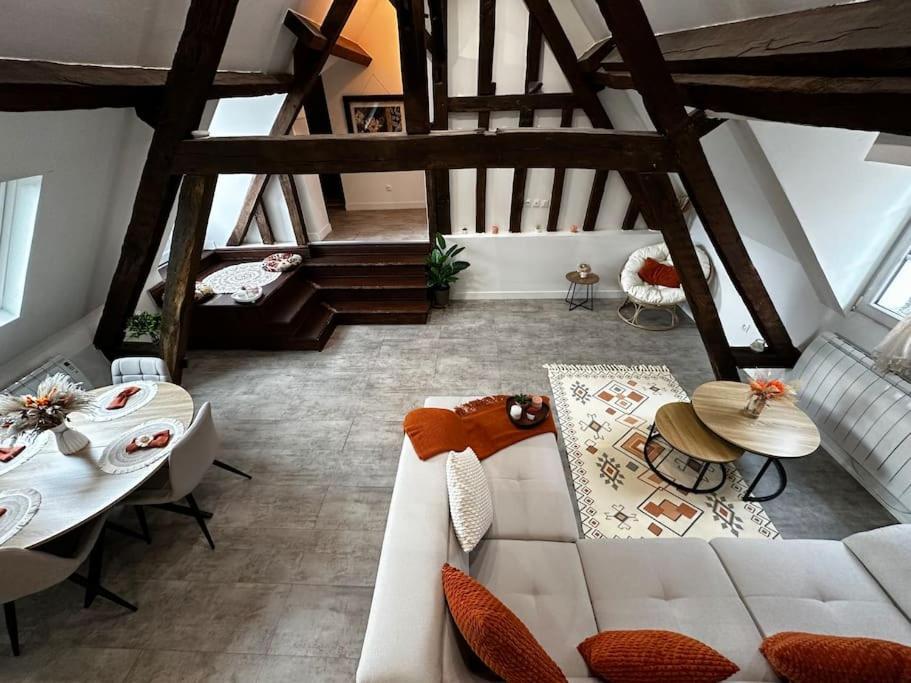 Апартаменты Charme, Poutres Et Elegance Шартр Экстерьер фото