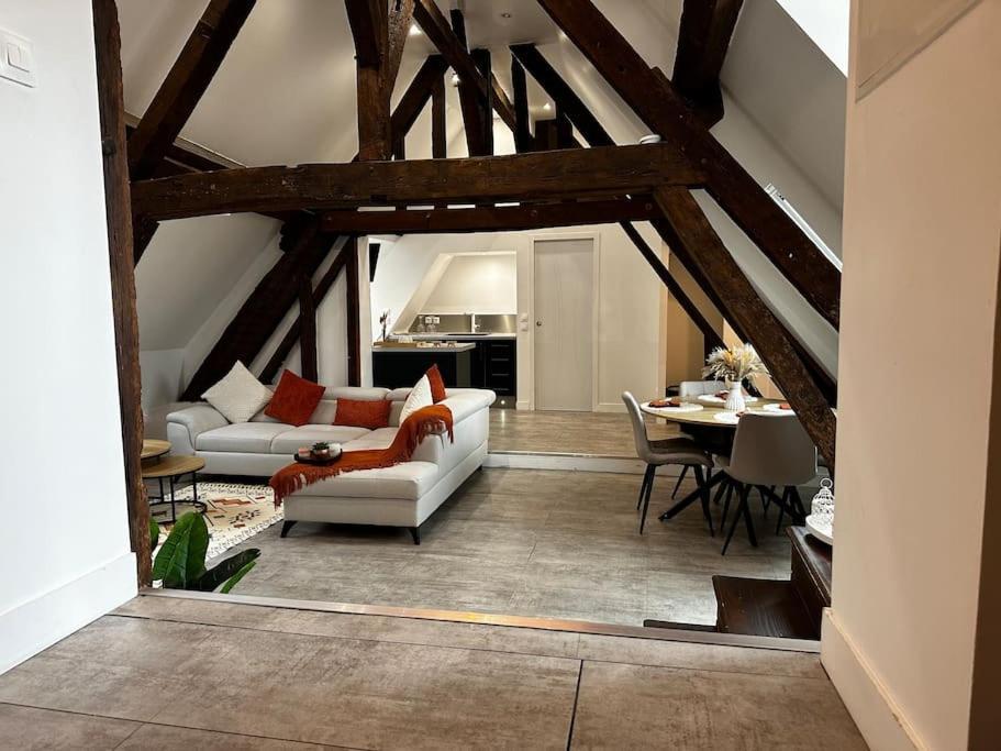 Апартаменты Charme, Poutres Et Elegance Шартр Экстерьер фото