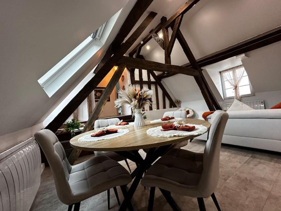 Апартаменты Charme, Poutres Et Elegance Шартр Экстерьер фото